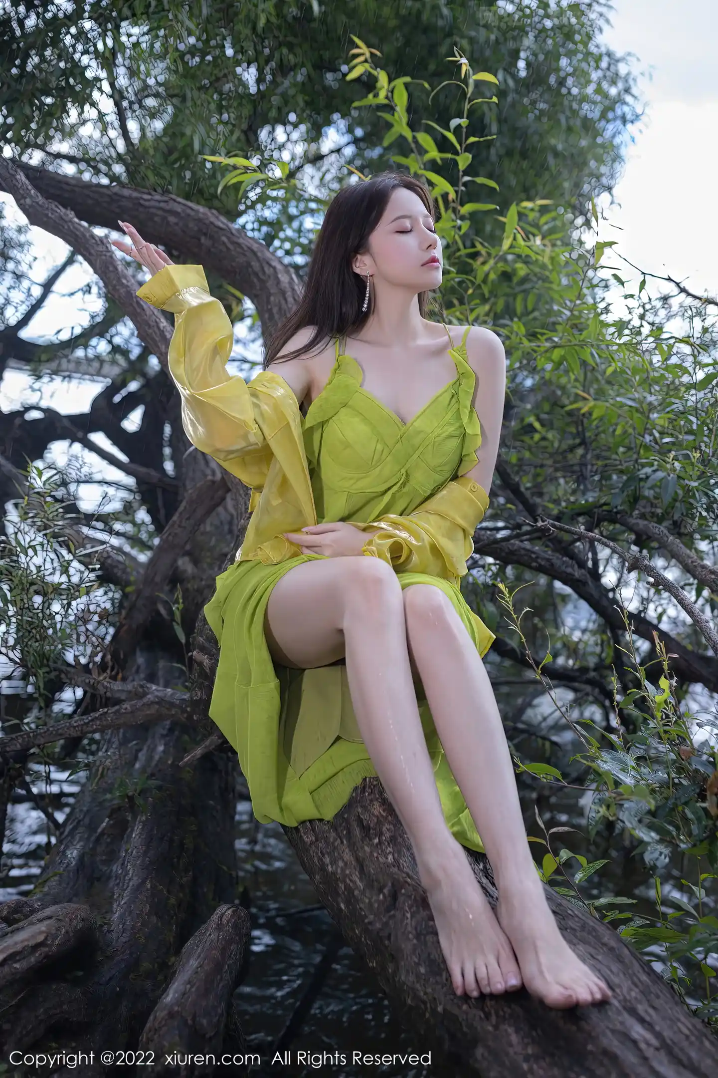 图片[5]-[XiuRen秀人网] VOL.5979 模特鱼子酱Fish四季拍摄主题性感吊裙系列秀完美身材诱惑写真73P-秀人网官方网站